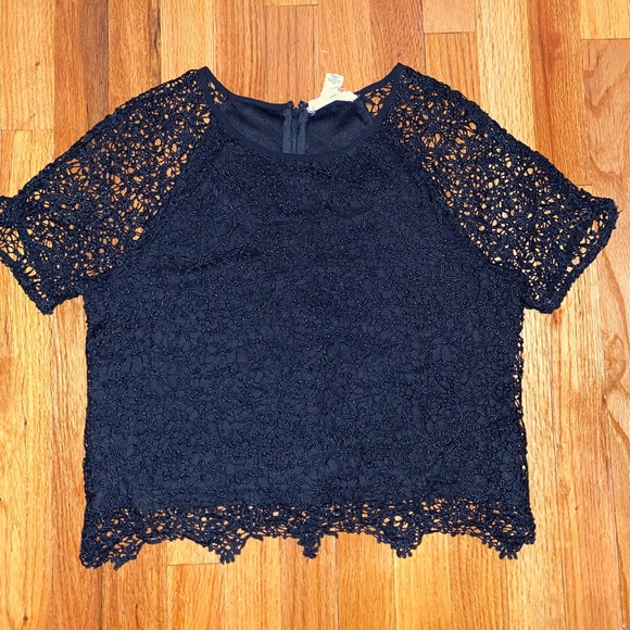 Black Laced Shirt - Picture 1 of 2